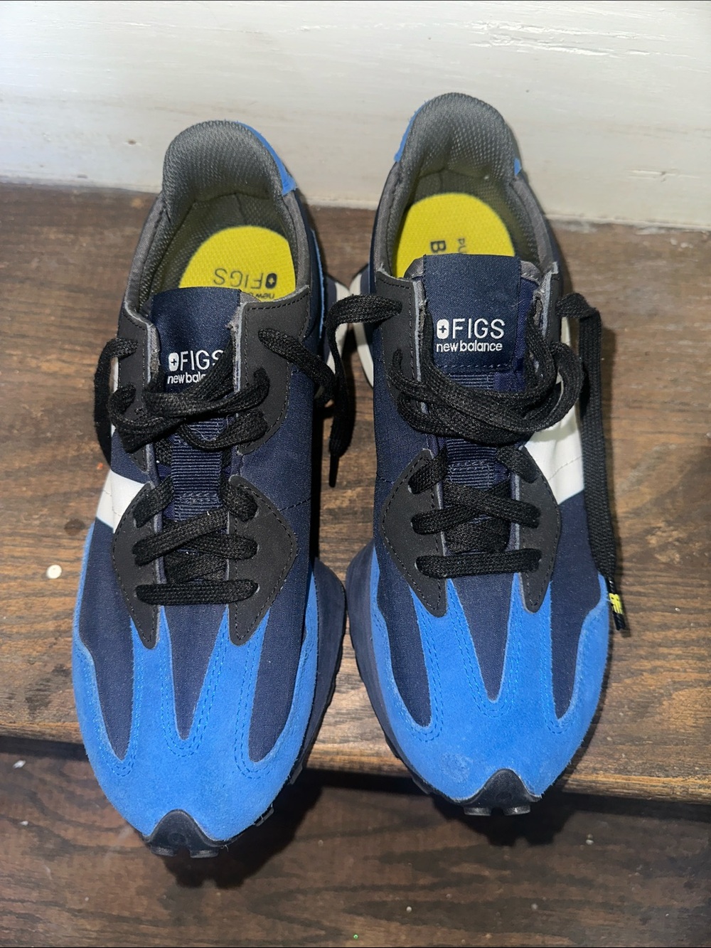 New Balance x FIGS 327 Women’s Sneakers Blue Black Limited Edition Size 7